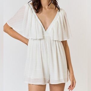Lalavon White Textured Ruffle Sleeve V Neck Romper Small Boho Bridal Cottagecore